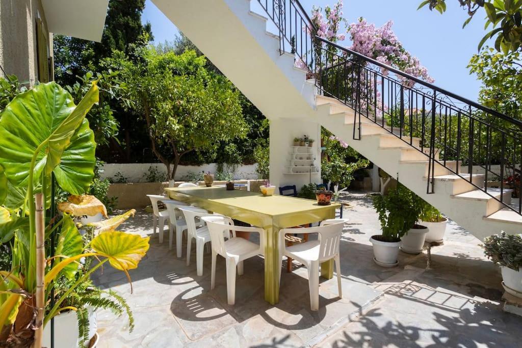 Villa Anel Spetses Town Exterior photo
